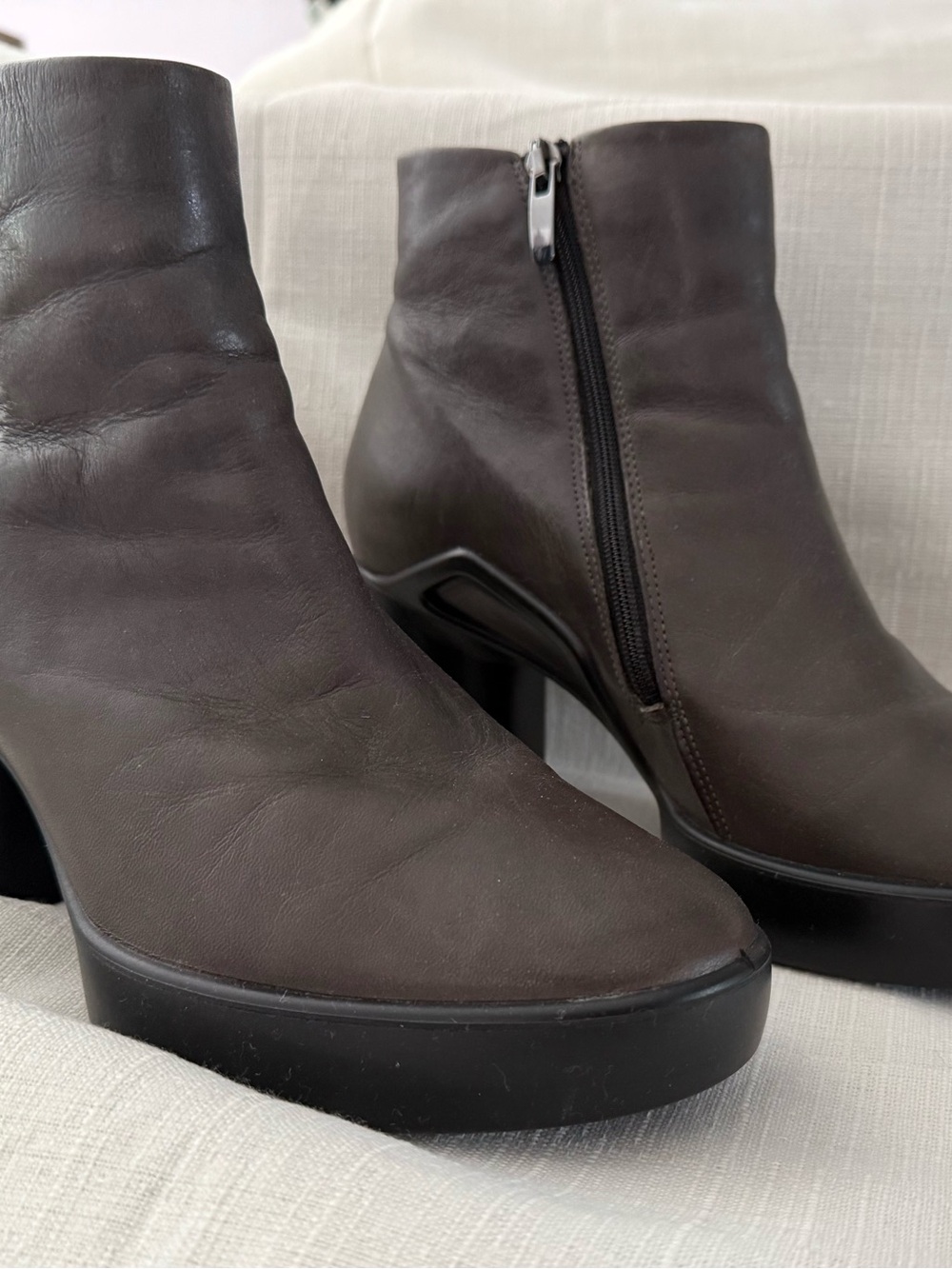 Ecco Dark Brown Leather Heeled Ankle Boots Sculpted Motion